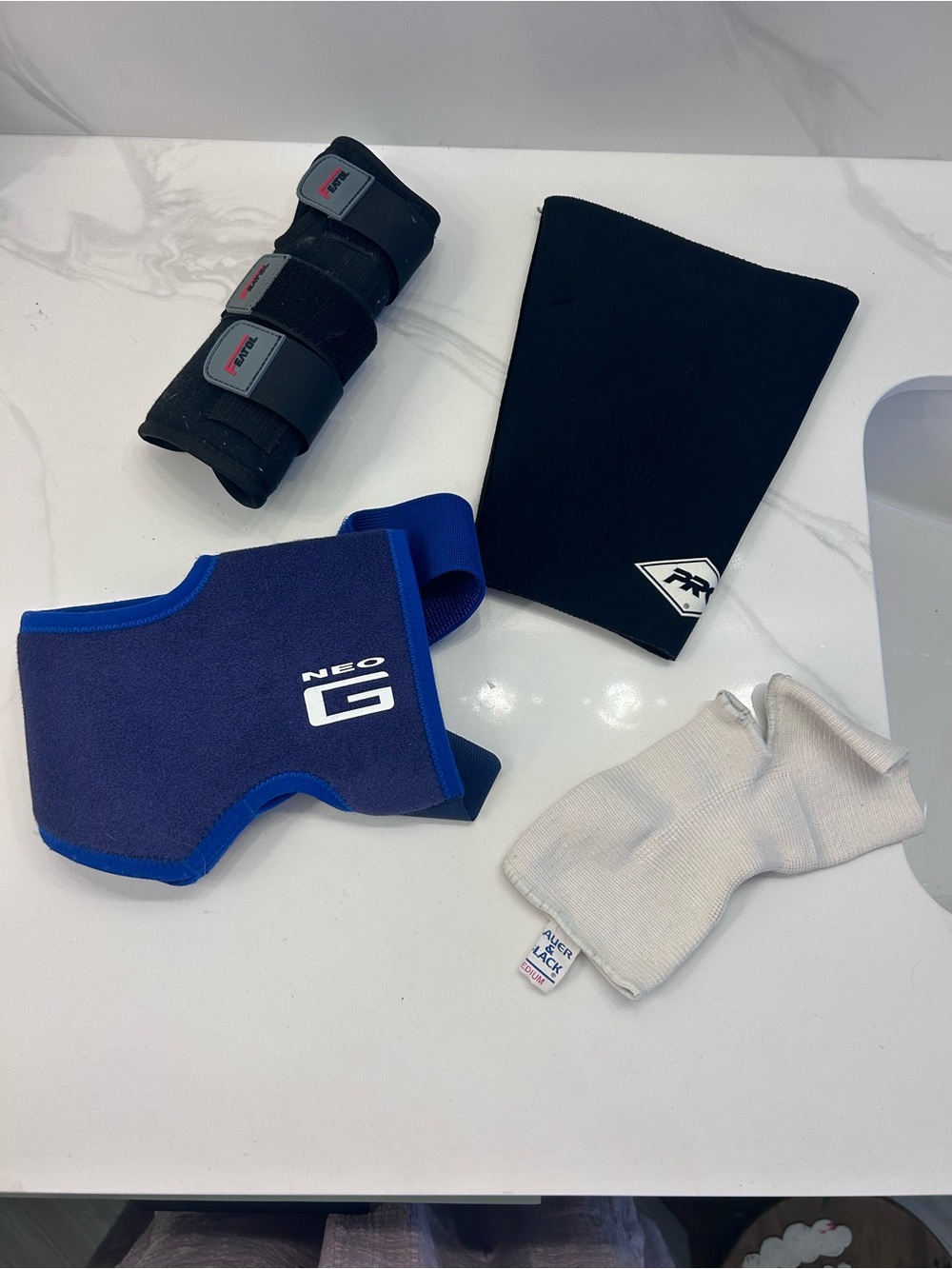 Neo G Blue Ankle/Brush Support + Assorted Braces bundle